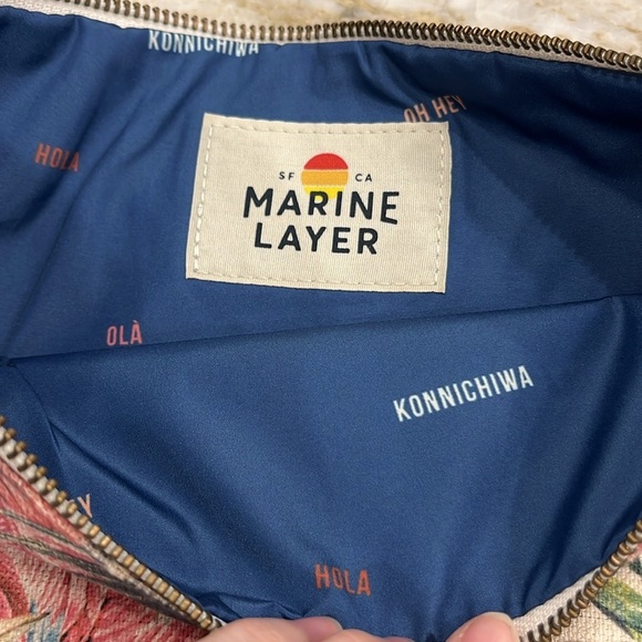 Marine Layer | Large Pouch for Travel, Tablet, Small Laptop | Tropical Print - Picture 3 of 10